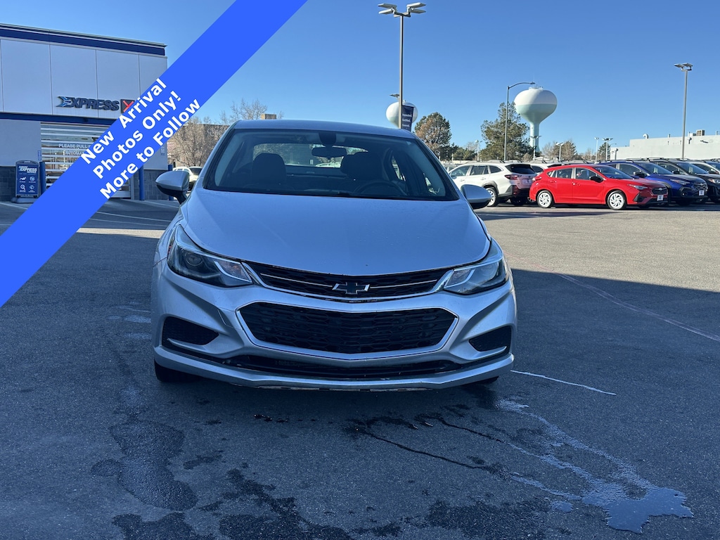 Used 2017 Chevrolet Cruze LT 4dr Car