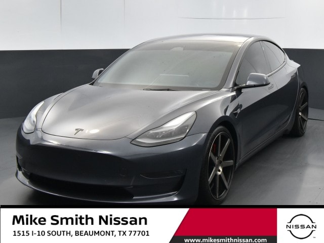 2022 Tesla Model 3 Performance's photo