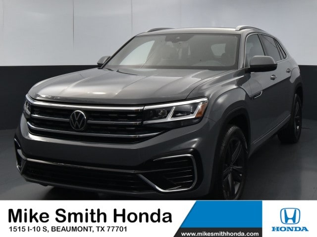 2022 Volkswagen Atlas Cross Sport SEL R-Line's photo