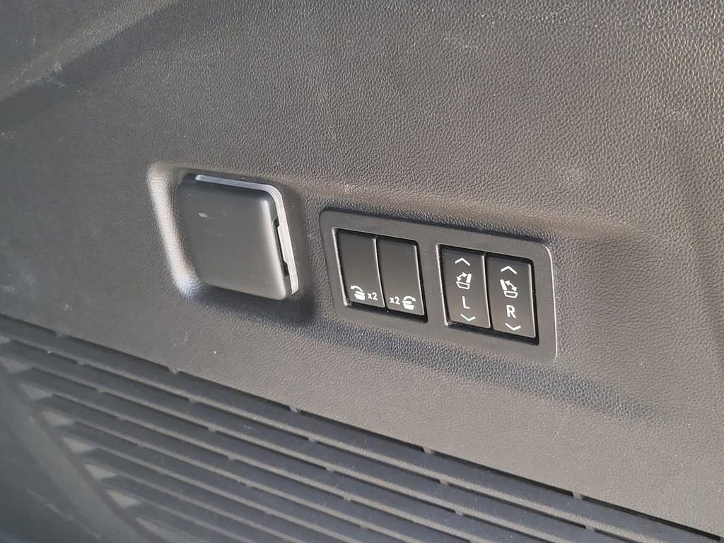 2021 GMC Yukon XL Denali - Photo 12