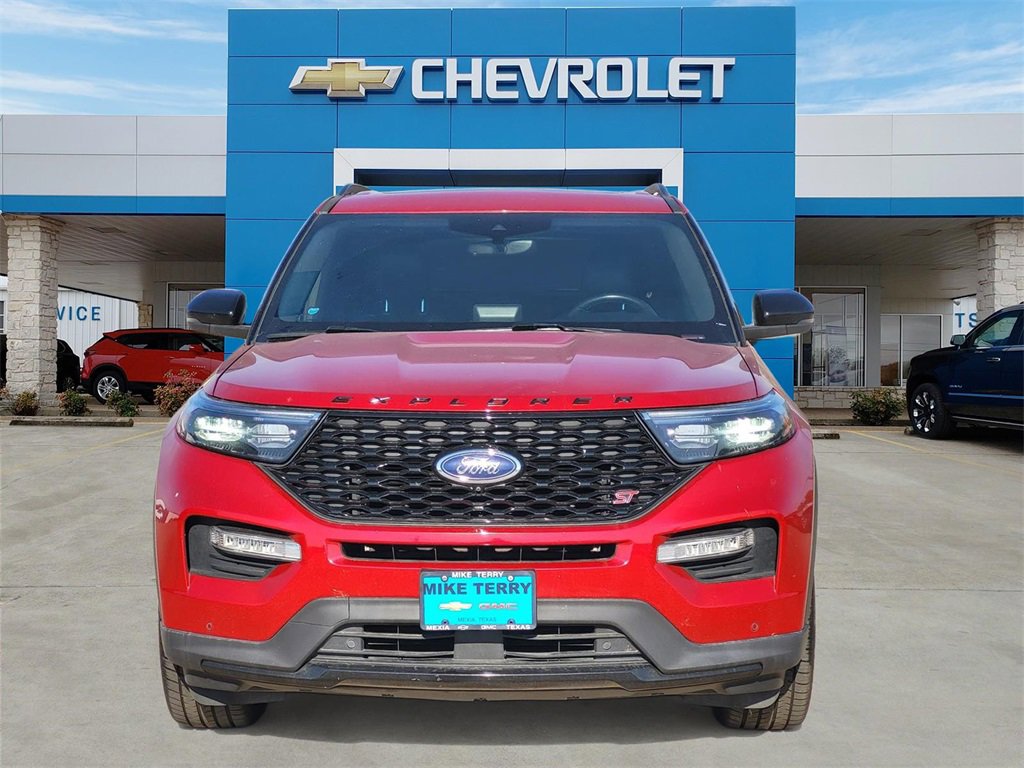 2022 Ford Explorer ST photo 2