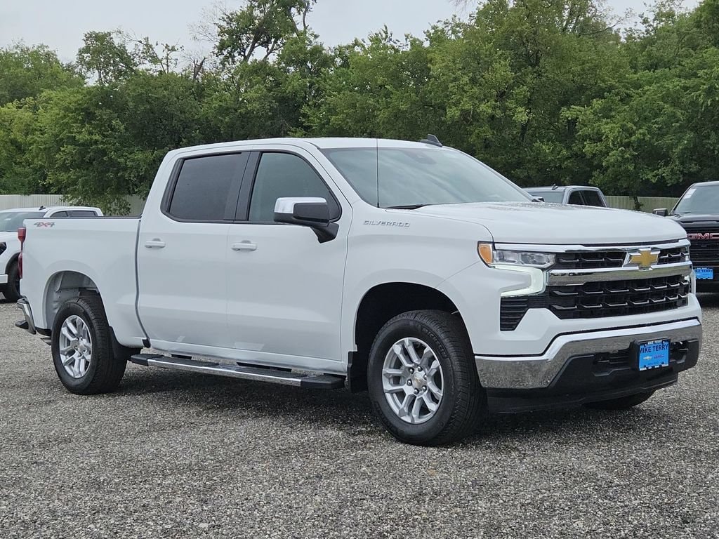 New 2026 Chevrolet Silverado 1500 LT