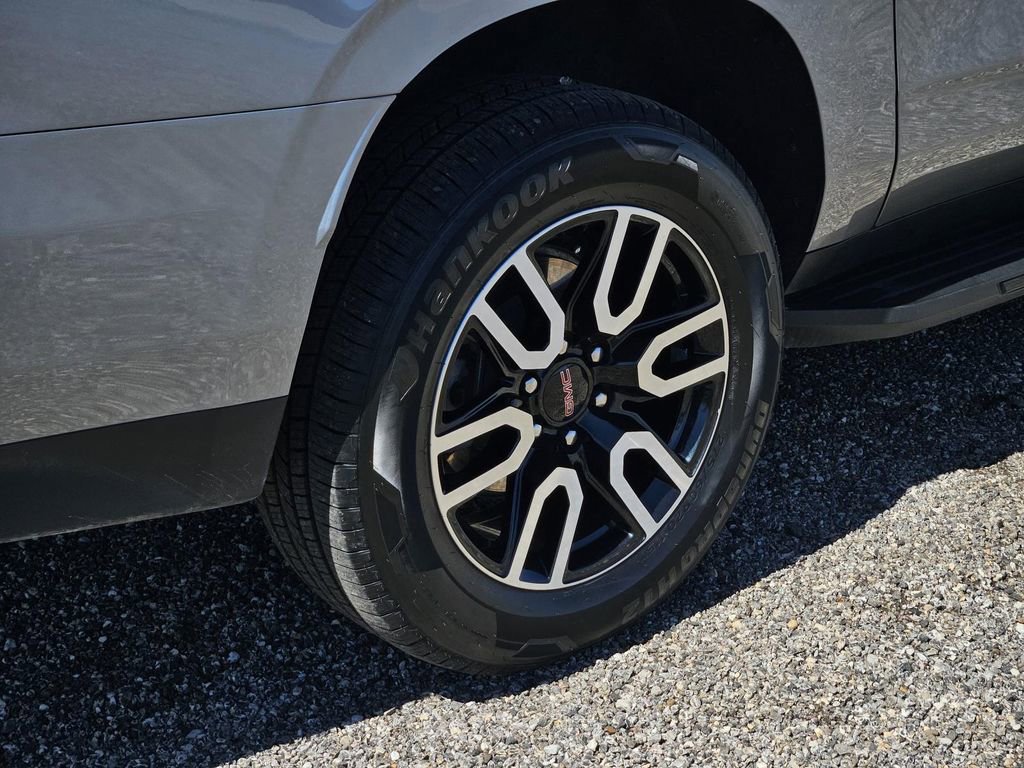 2024 GMC Yukon XL AT4 - Photo 7