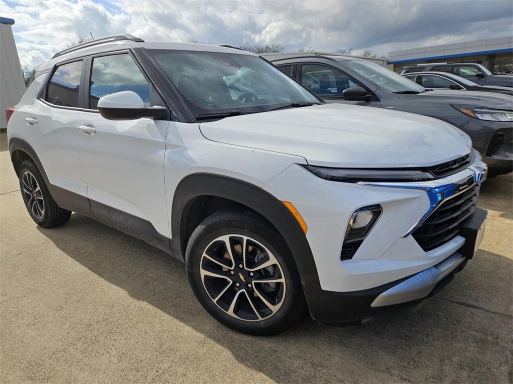 2025 Chevrolet Trailblazer LT's photo
