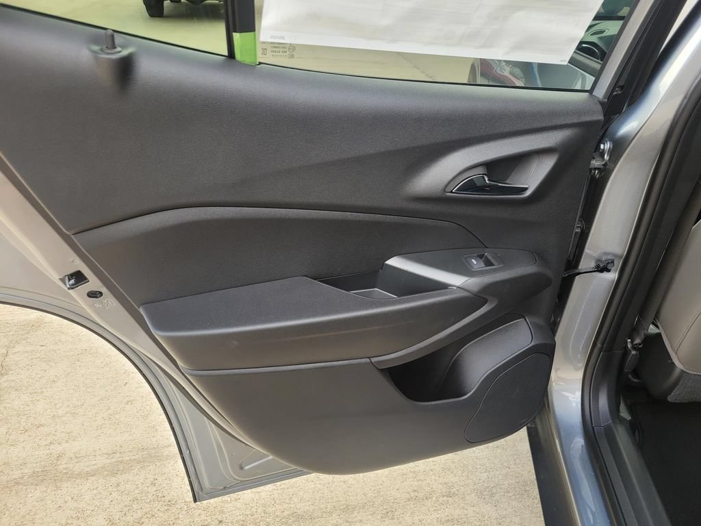 2026 Chevrolet Trax Activ - Photo 13