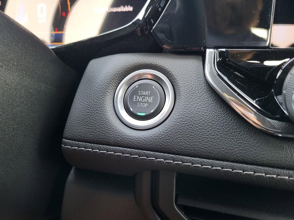 2025 Chevrolet Colorado LT - Photo 14