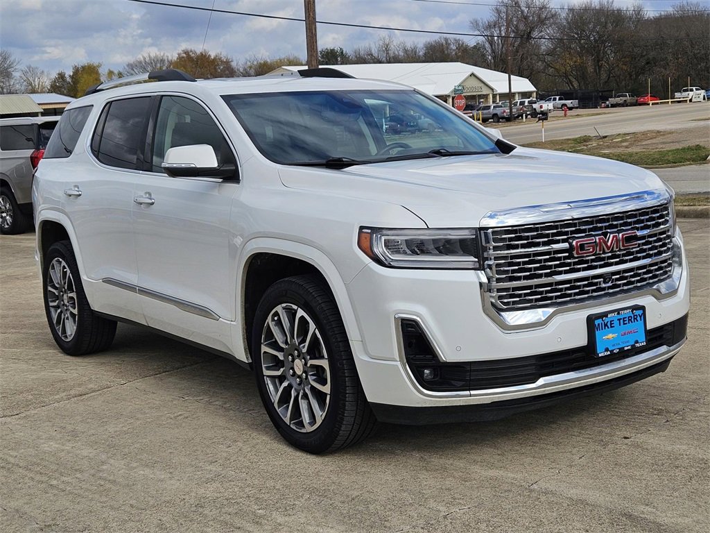 2020 GMC Acadia Denali's photo