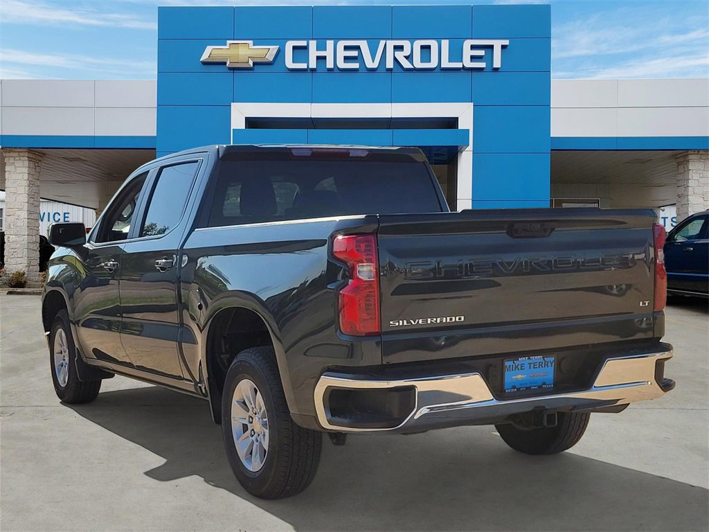 2025 Chevrolet Silverado 1500 LT photo 4