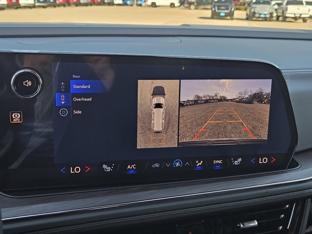 2026 Chevrolet Suburban LT - Photo 18
