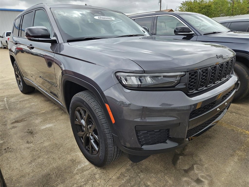 Used 2024 Jeep Grand Cherokee L Altitude