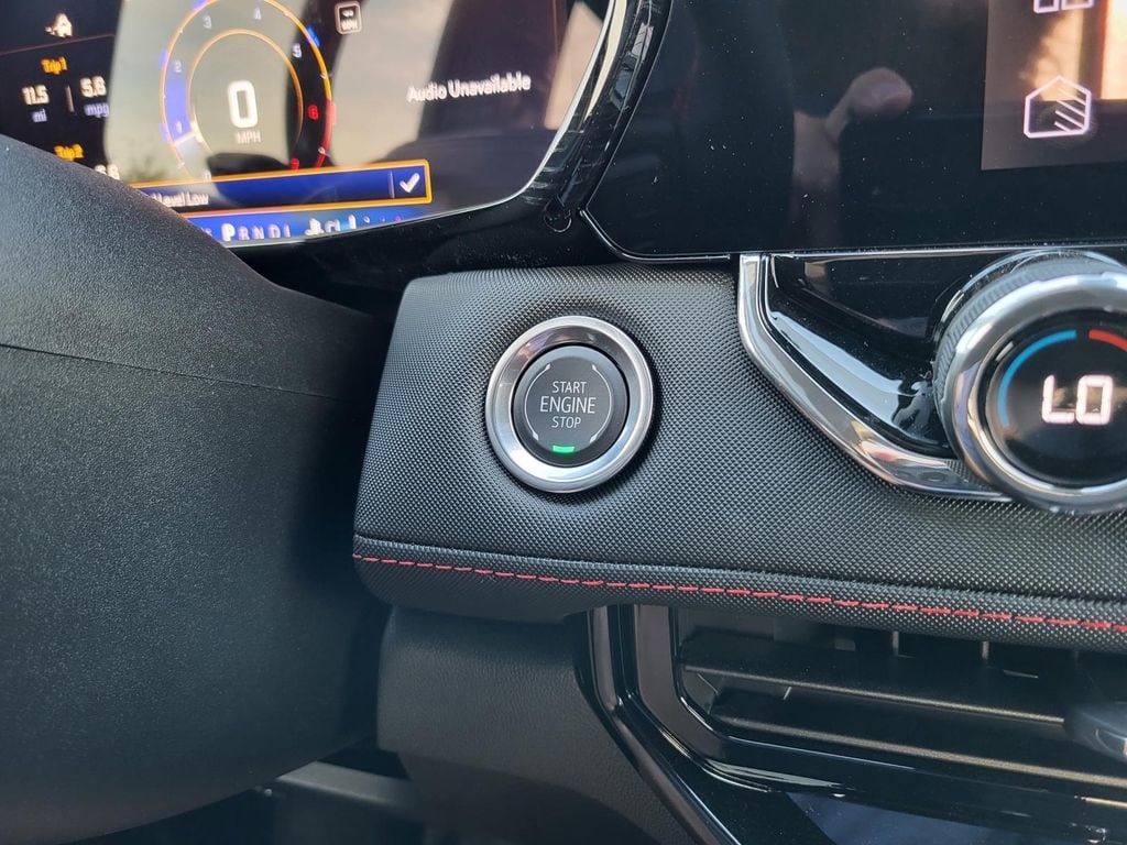 2025 Chevrolet Colorado Z71 - Photo 10