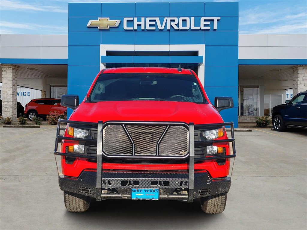 2023 Chevrolet Silverado 1500 Custom photo 2