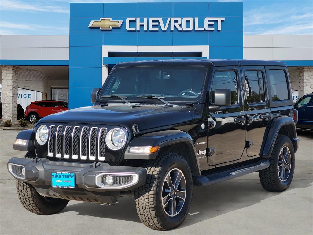 2023 Jeep Wrangler Sahara photo 2