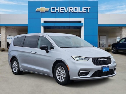 2024 Chrysler Pacifica Touring L Minivan