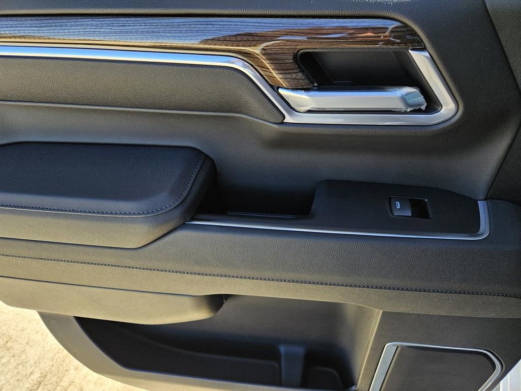 2026 Chevrolet Silverado 1500 LT - Photo 10