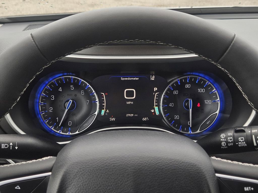 2024 Chrysler Pacifica Touring L - Photo 16