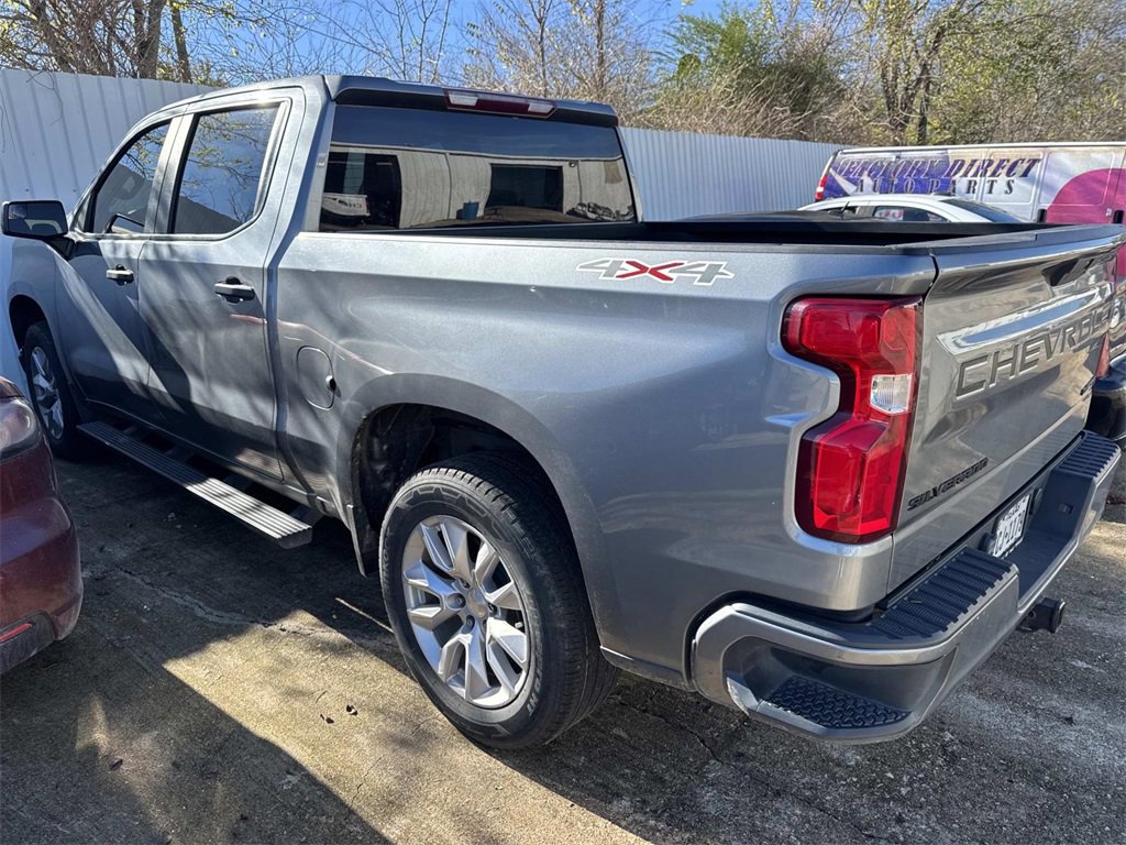 2021 Chevrolet Silverado 1500 Custom photo 3