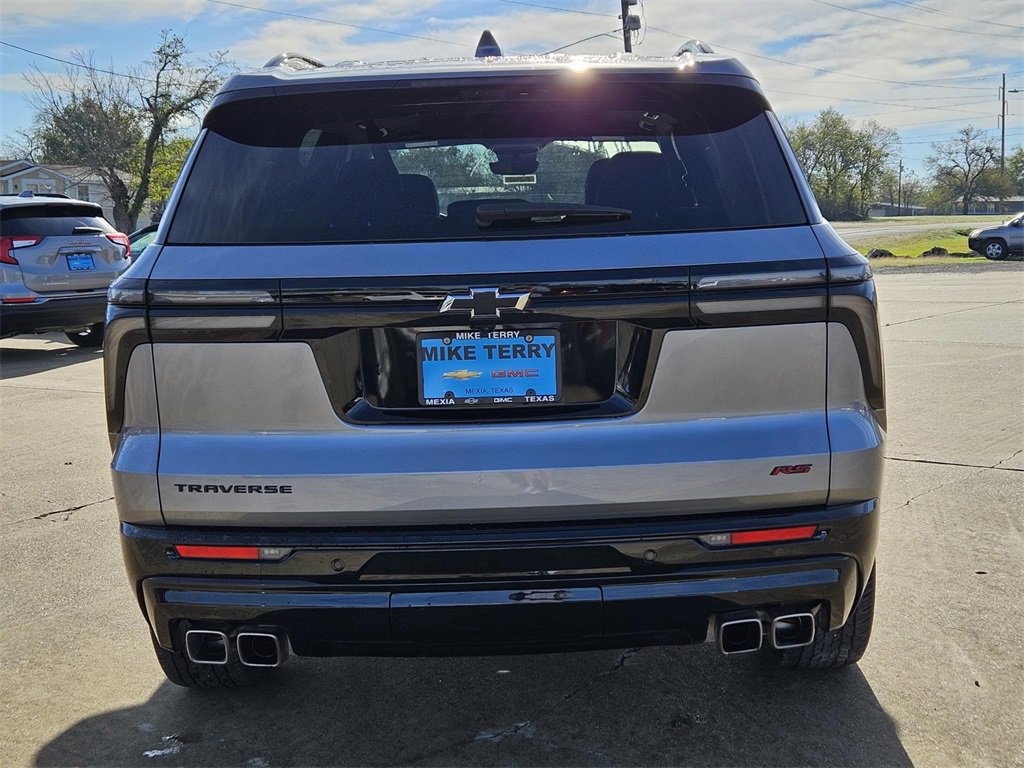 2024 Chevrolet Traverse RS photo 3