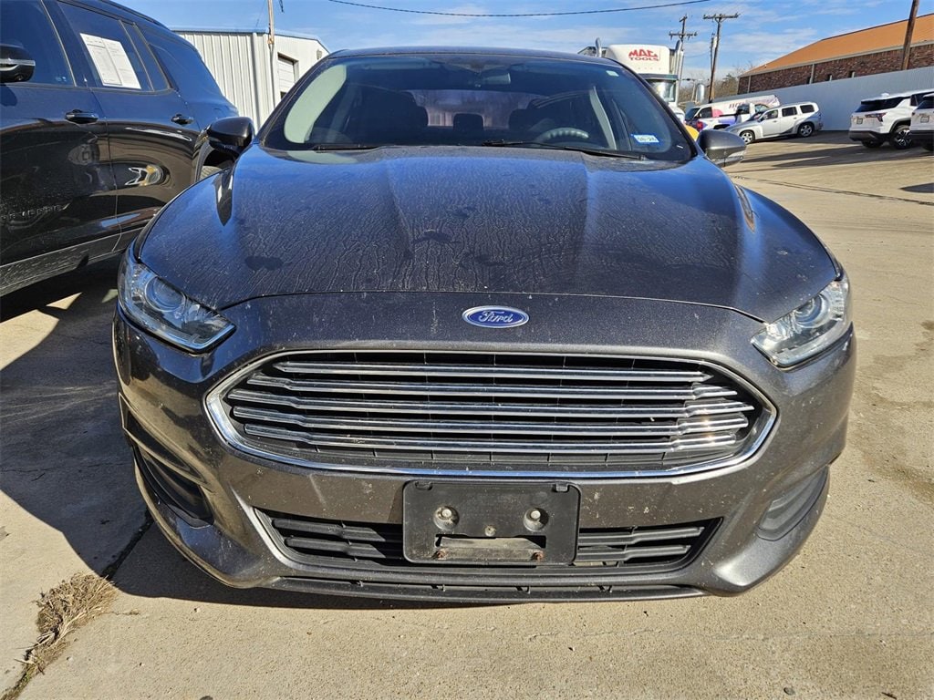 Used 2016 Ford Fusion SE