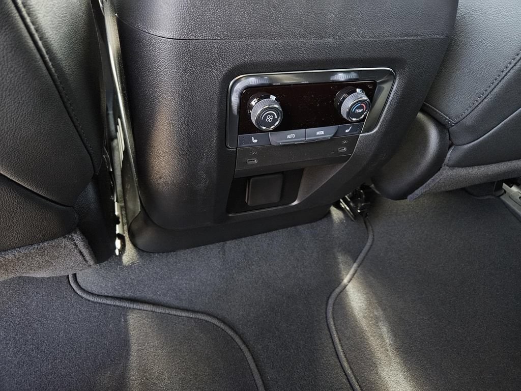 2026 Chevrolet Tahoe Premier - Photo 13