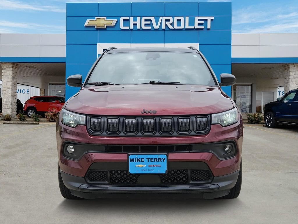 Used 2022 Jeep Compass Altitude with VIN 3C4NJDBB4NT196785 for sale in Alice, TX