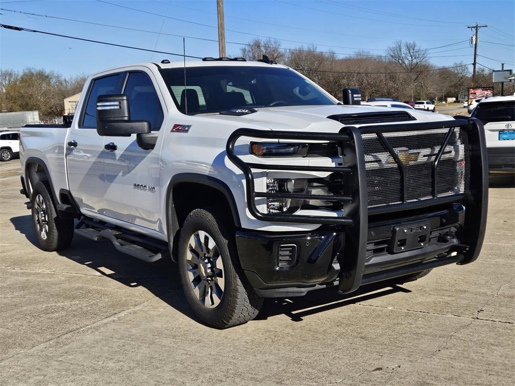 2025 Chevrolet Silverado 2500HD Custom's photo