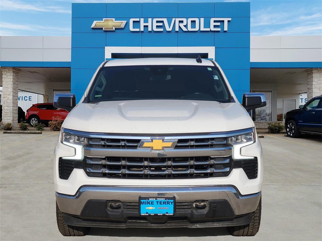 2023 Chevrolet Silverado 1500 LT photo 2
