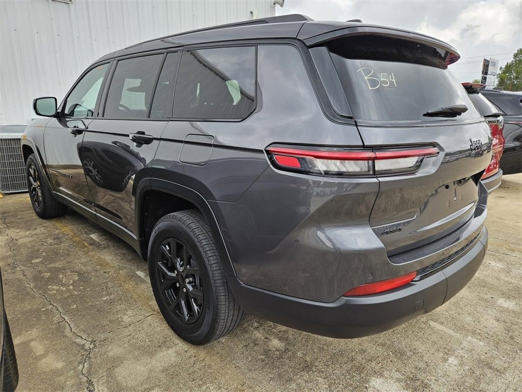 Used 2024 Jeep Grand Cherokee L Altitude