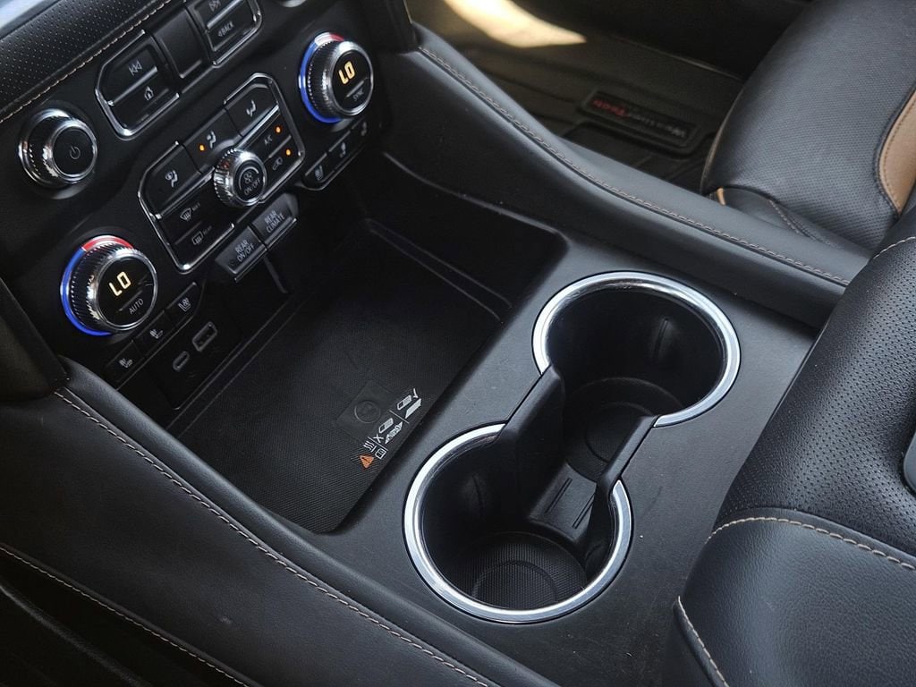 2024 GMC Yukon XL AT4 - Photo 24