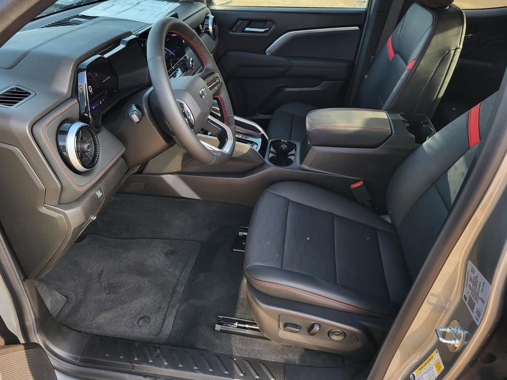 2025 Chevrolet Colorado Z71 - Photo 19