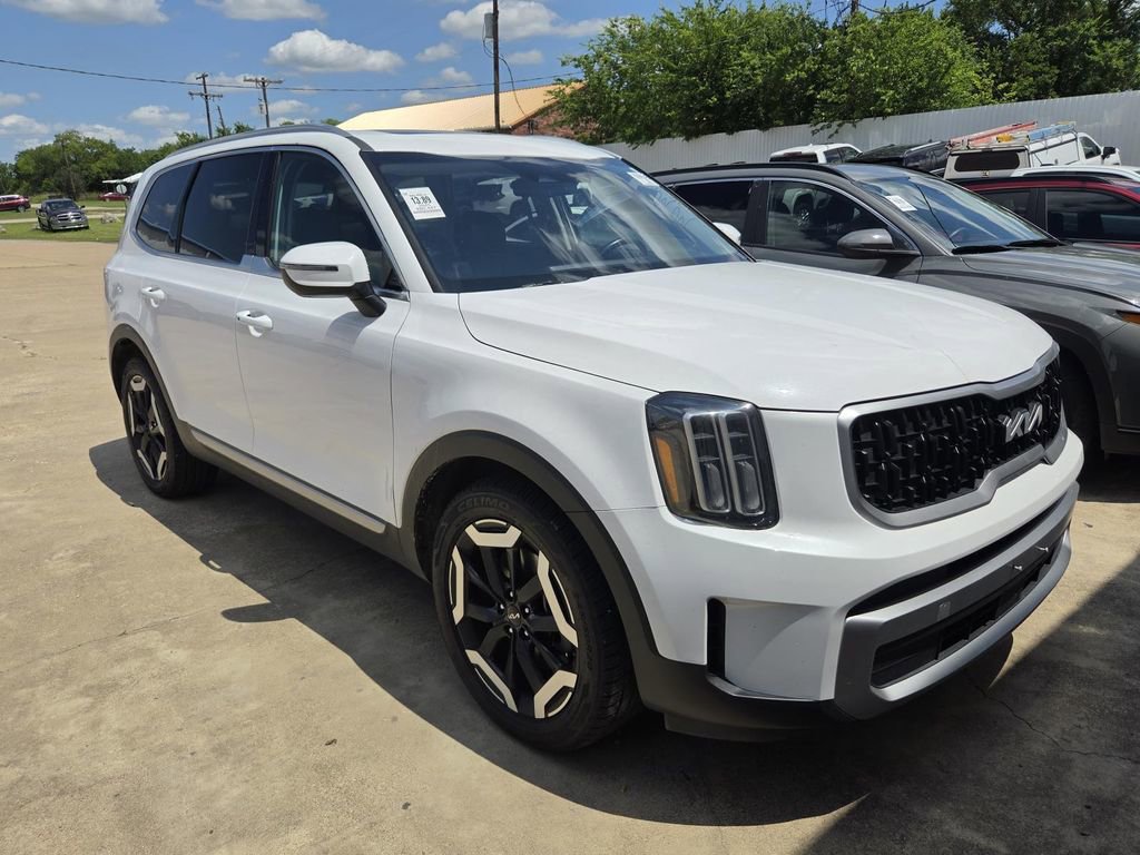 2025 Kia Telluride EX FWD's photo