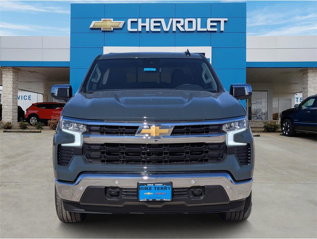 2025 Chevrolet Silverado 1500 LT photo 2