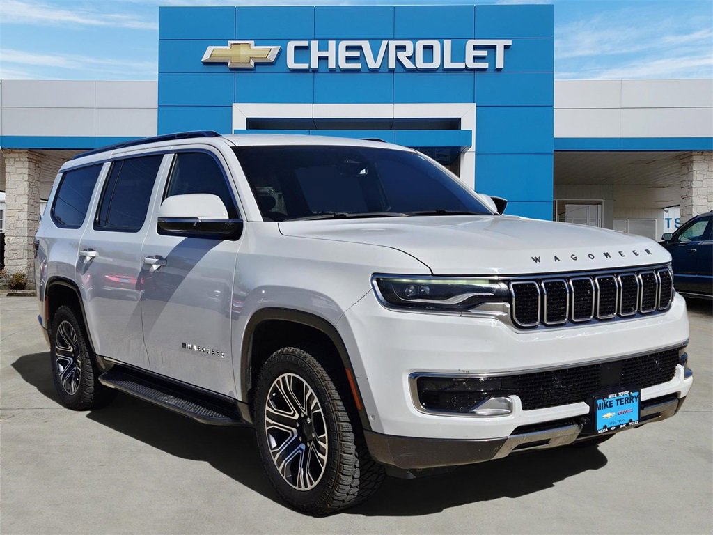 2022 Jeep Wagoneer Series III's photo
