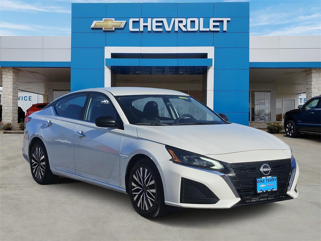 2024 Nissan Altima SV