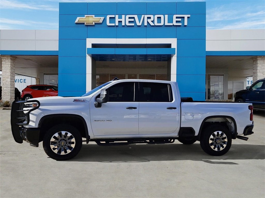 Used 2025 Chevrolet Silverado 2500 HD Custom Truck