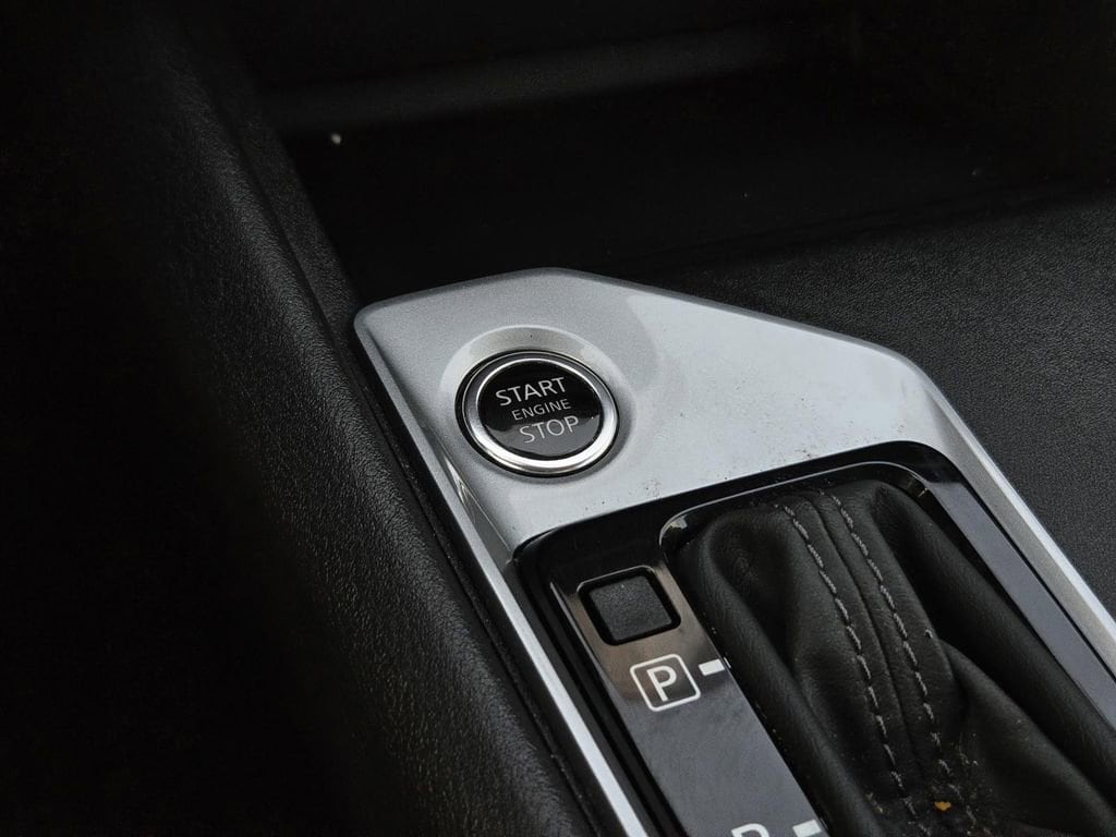2025 Nissan Altima SV - Photo 19