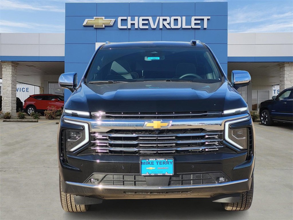 2025 Chevrolet Tahoe Premier photo 2