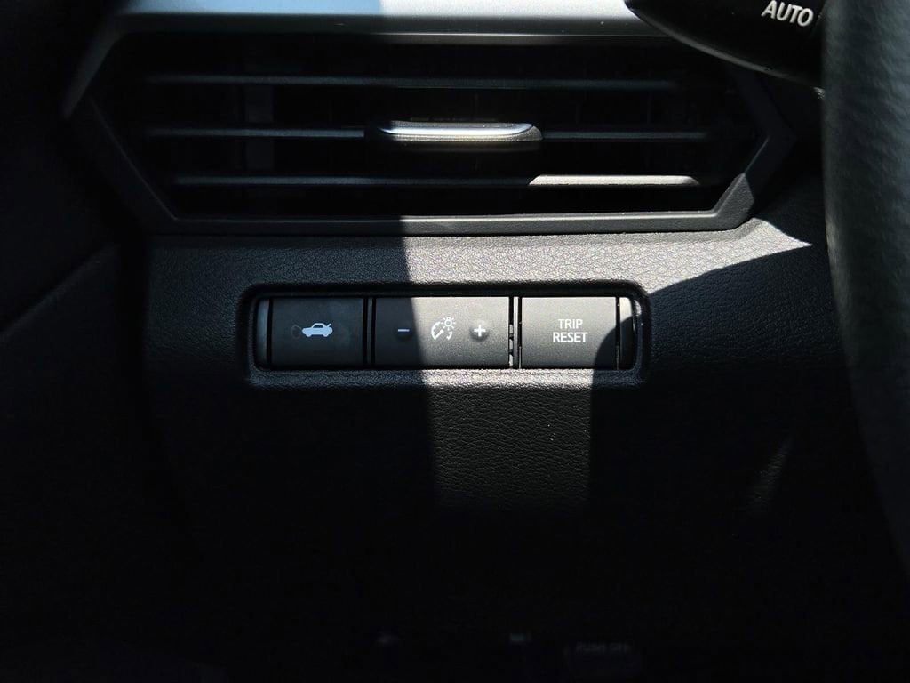 2025 Nissan Altima SV - Photo 23