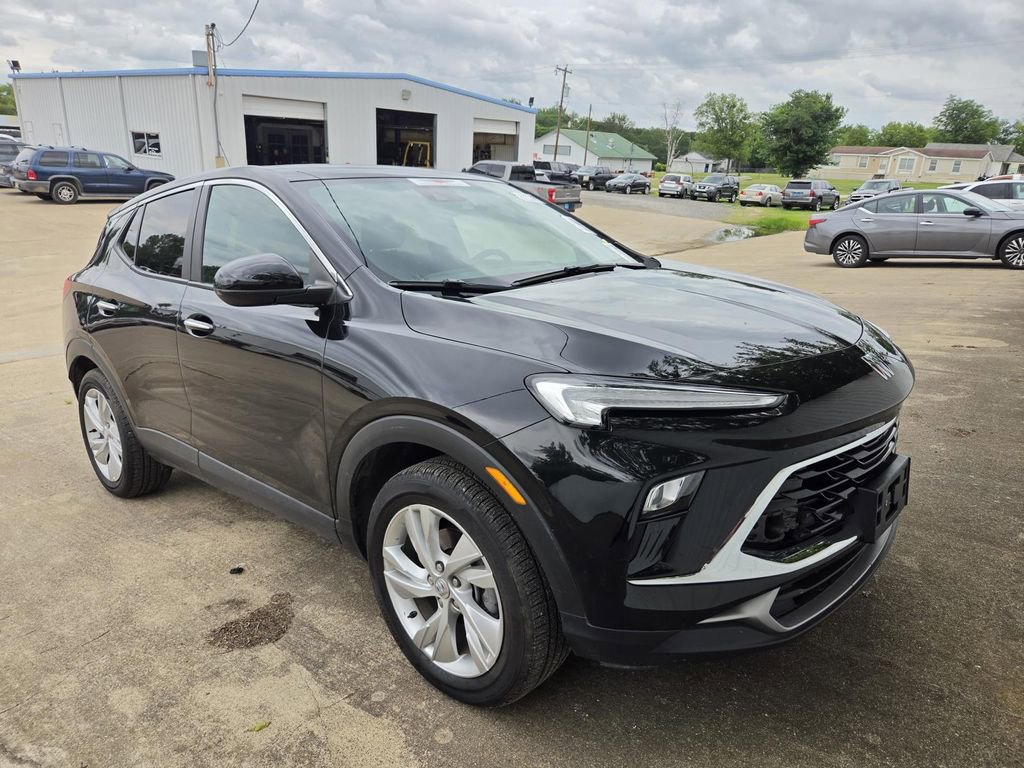 2024 Buick Encore GX Preferred's photo