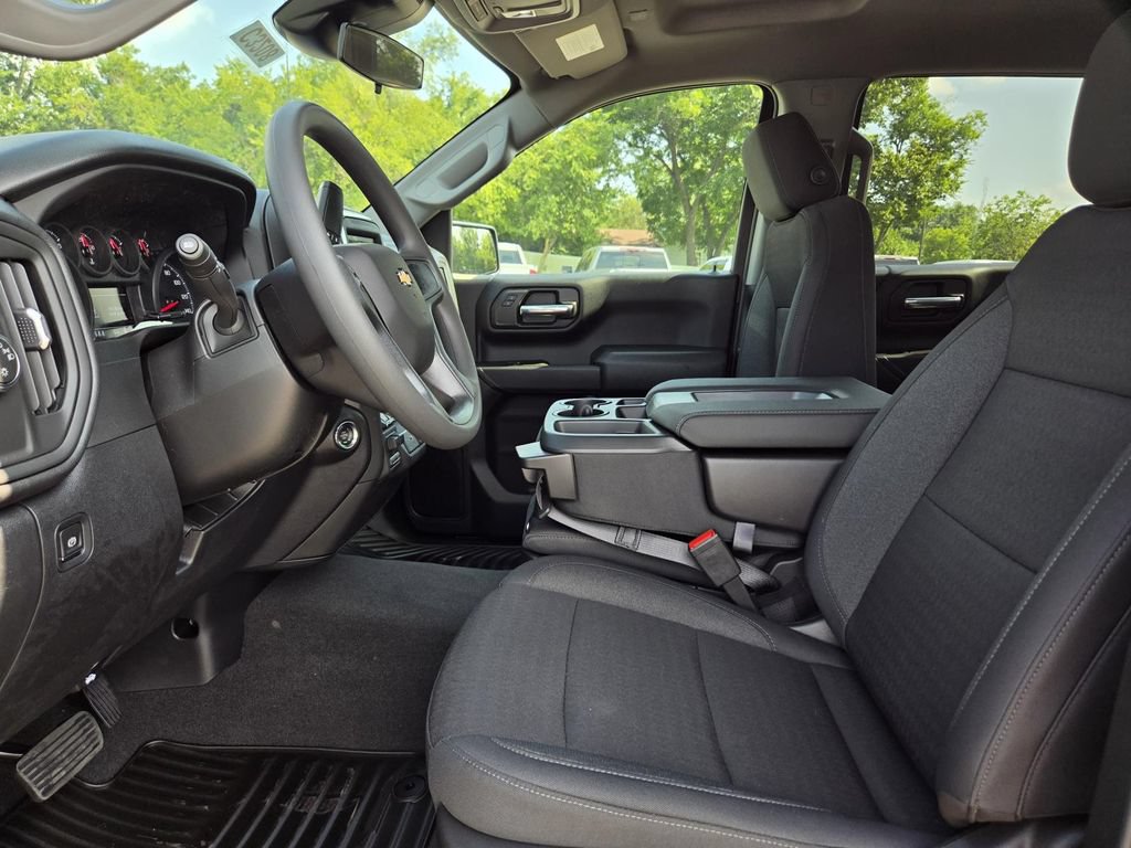 2026 Chevrolet Silverado 1500 Custom - Photo 10