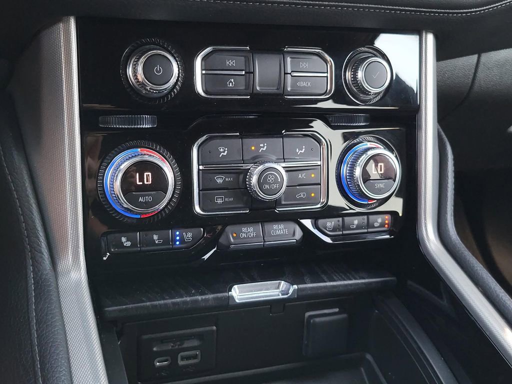 2021 GMC Yukon XL Denali - Photo 35