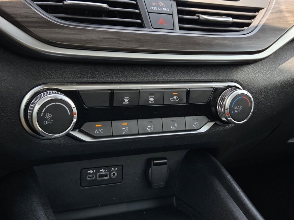 2025 Nissan Altima SV - Photo 21