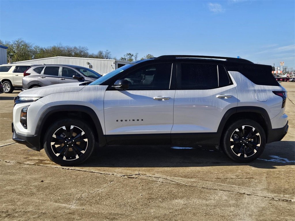 2025 Chevrolet Equinox RS photo 3