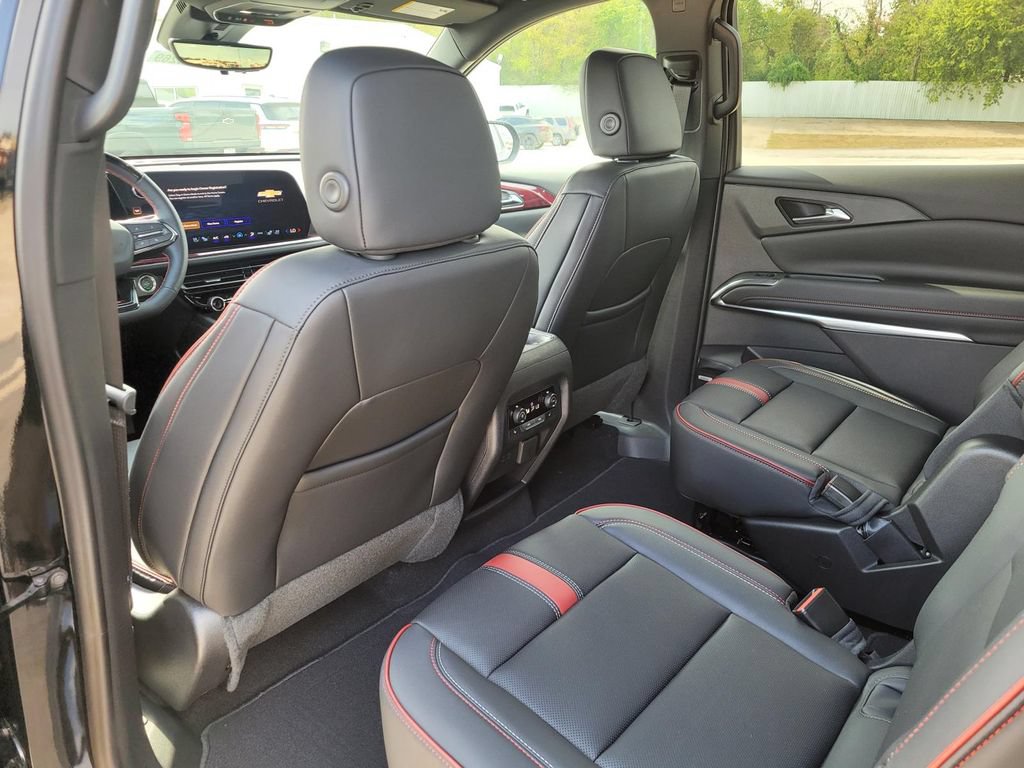 2027 Chevrolet Traverse RS - Photo 11