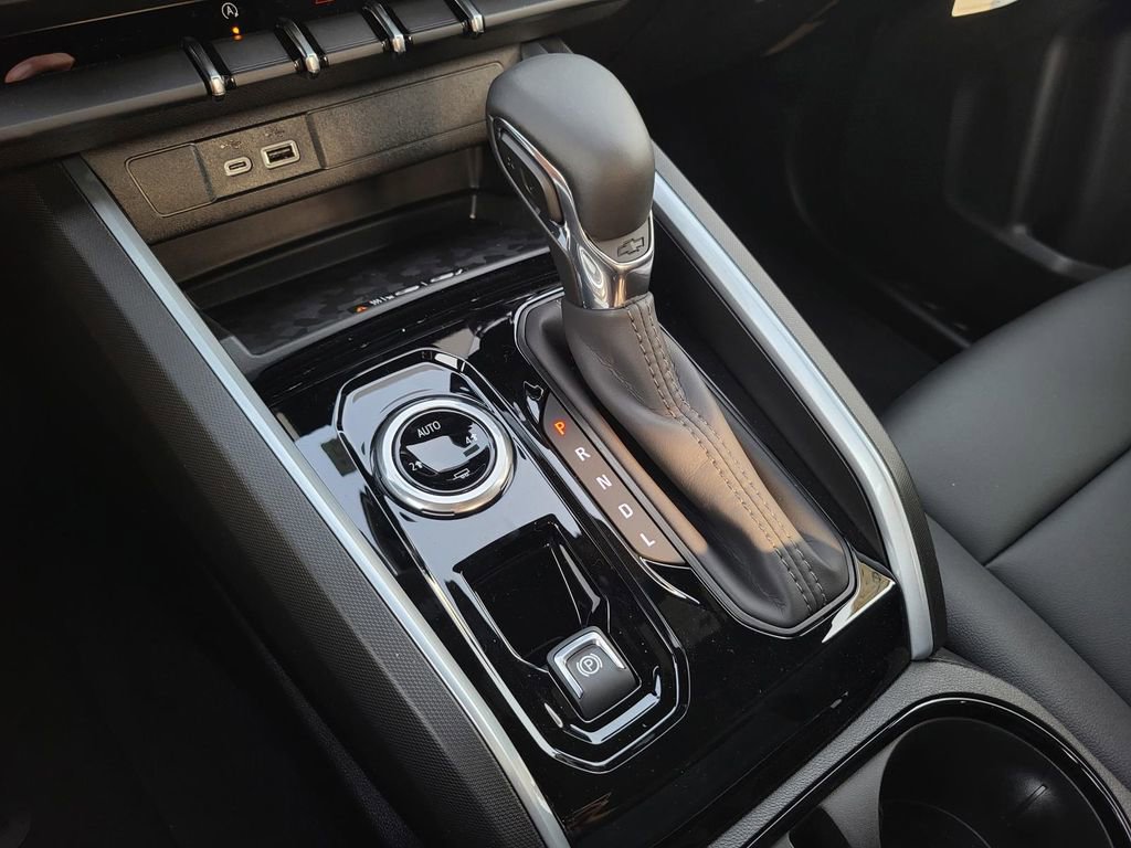 2025 Chevrolet Colorado LT - Photo 20