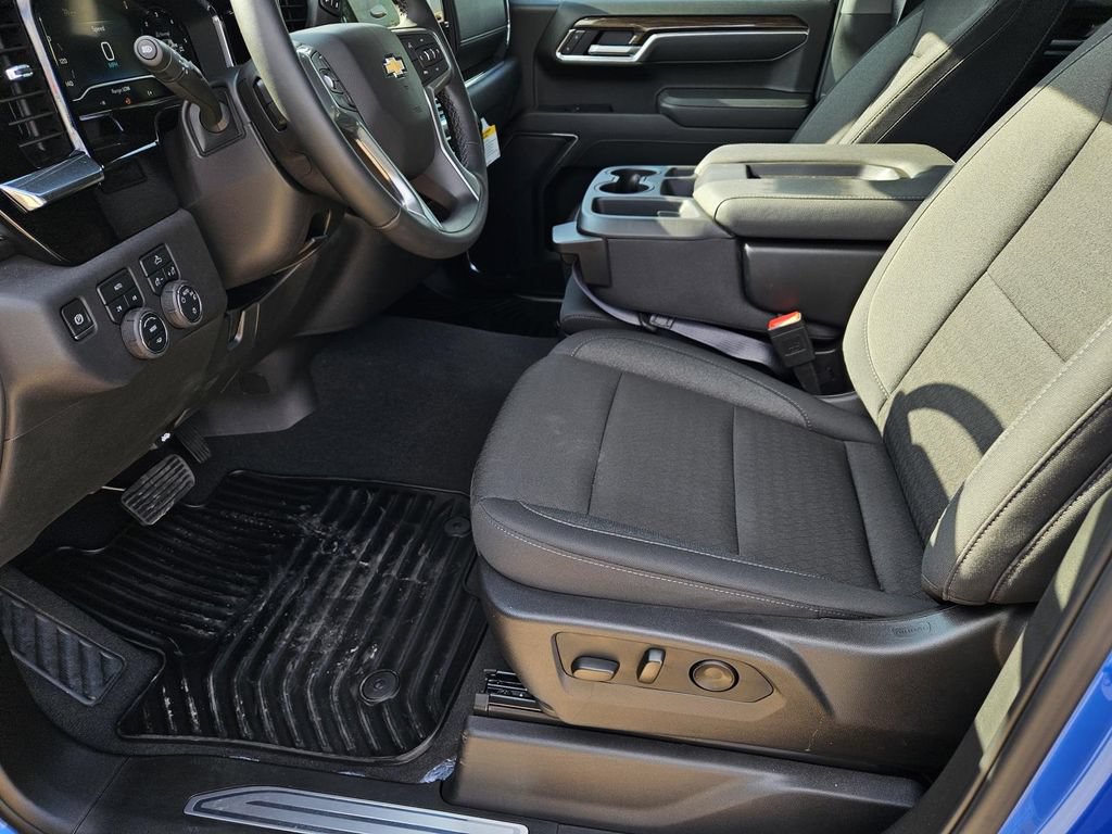 2025 Chevrolet Silverado 1500 LT - Photo 16