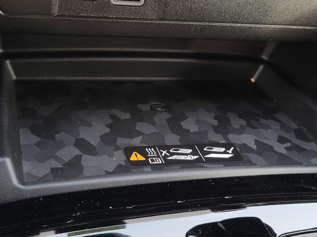 2025 Chevrolet Colorado LT - Photo 18