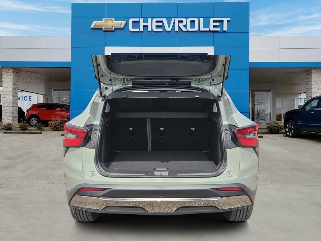 2026 Chevrolet Trax Activ - Photo 8