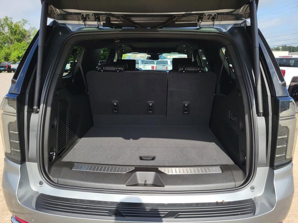 2025 Chevrolet Suburban Premier - Photo 7