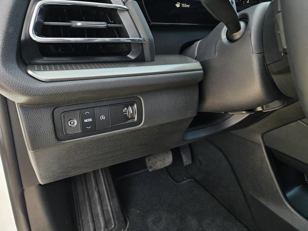 2027 Chevrolet Traverse LT - Photo 17